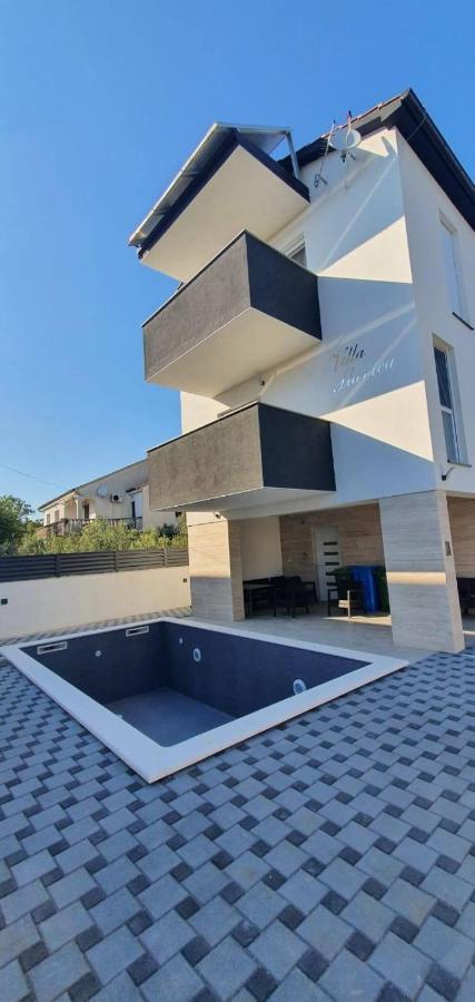 ויר Vila Slavica מראה חיצוני תמונה